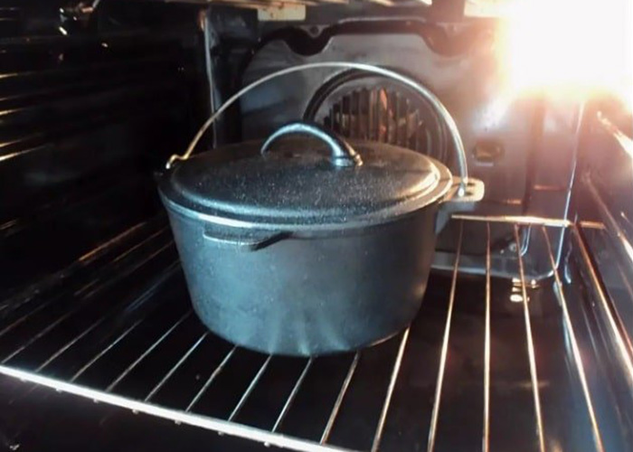 Можно ли в керамической форме печь в духовке